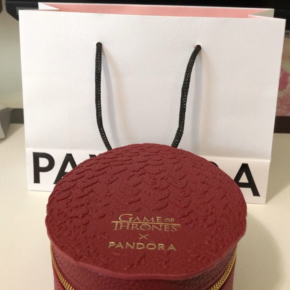 Pandora Game of Thrones Jewelry case